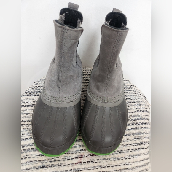 Sorel Cheyenne Snow Rain Boots Boys Size 1. - Picture 2 of 6